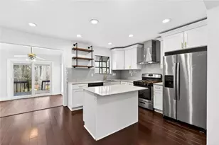 2226 Spring Walk Ct, Atlanta, GA 30341 - Photo 6