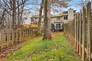 2226 Spring Walk Ct, Atlanta, GA 30341 - Photo 26