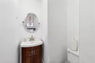 2226 Spring Walk Ct, Atlanta, GA 30341 - Photo 10