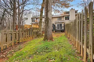 2226 Spring Walk Ct, Atlanta, GA 30341 - Photo 26