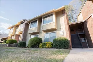 2094 Powers Ferry Trce SE, Marietta, GA 30067 - Photo 2