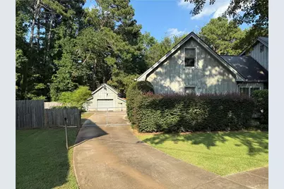 958 Sweet Briar Trail SE, Conyers, GA 30094 - Photo 4