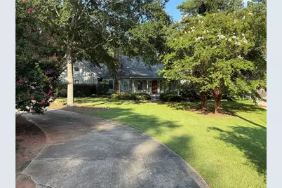 958 Sweet Briar Trail SE, Conyers, GA 30094 - Photo 2