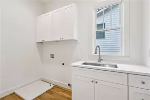 1343 George W Brumley Way, Atlanta, GA 30316 - Photo 6