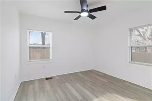 586 High Dr, Forest Park, GA 30297 - Photo 22