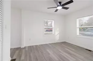 586 High Dr, Forest Park, GA 30297 - Photo 18