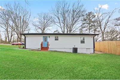 586 High Drive, Forest Park, GA 30297 - Photo 4