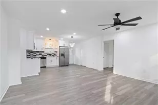 586 High Dr, Forest Park, GA 30297 - Photo 10