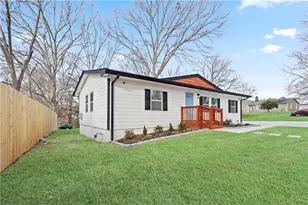 586 High Dr, Forest Park, GA 30297 - Photo 2