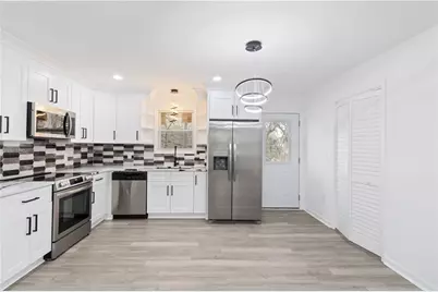 586 High Drive, Forest Park, GA 30297 - Photo 14