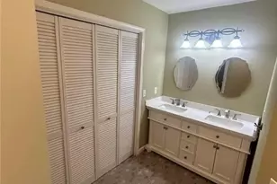 102 Bainbridge Dr, Atlanta, GA 30327 - Photo 6