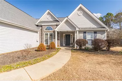 6348 Wilmington Way, Flowery Branch, GA 30542 - Photo 4