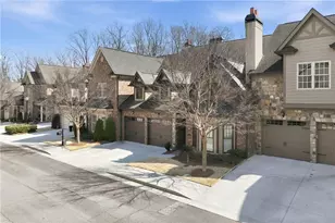 890 Candler St, Gainesville, GA 30501 - Photo 2