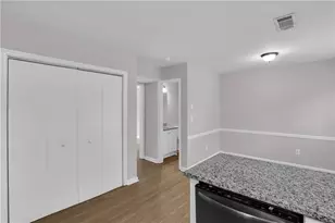 3033 Parkside Ct, Snellville, GA 30078 - Photo 8