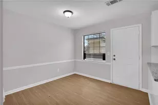 3033 Parkside Ct, Snellville, GA 30078 - Photo 10