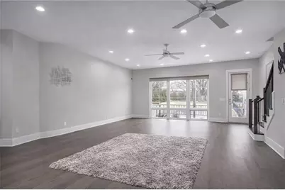 687 Banton Drives NW, Atlanta, GA 30318 - Photo 18