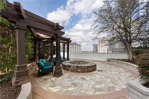 3324 Peachtree Rd NE, Atlanta, GA 30326 - Photo 16