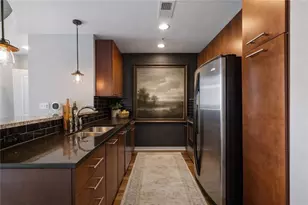 3324 Peachtree Rd NE, Atlanta, GA 30326 - Photo 2