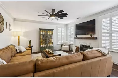 206 Roseman Way, Woodstock, GA 30188 - Photo 2