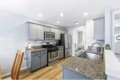 385 Cadeleigh Court, Johns Creek, GA 30005 - Photo 12