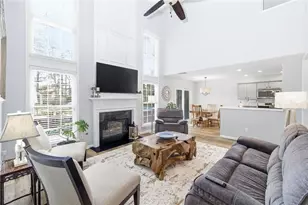 385 Cadeleigh Ct, Johns Creek, GA 30005 - Photo 10