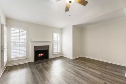 210 Granville Court, Atlanta, GA 30328 - Photo 4