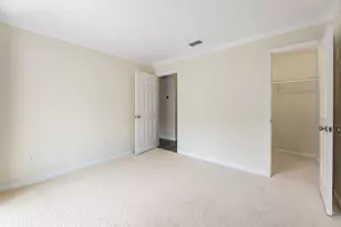 210 Granville Ct, Atlanta, GA 30328 - Photo 10