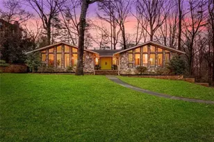 5129 Stratham Dr, Dunwoody, GA 30338 - Photo 1