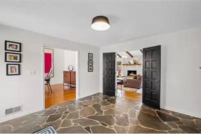 5129 Stratham Drive, Dunwoody, GA 30338 - Photo 8