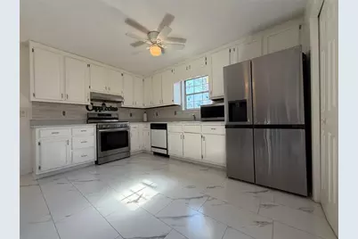 9491 Lakeview Court, Douglasville, GA 30135 - Photo 6