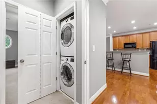 1301 Stratford Commons, Decatur, GA 30033 - Photo 12