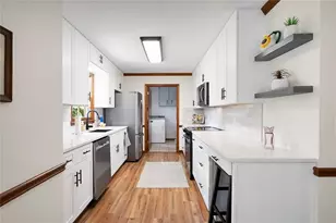 1727 Ramblewood Way, Snellville, GA 30078 - Photo 4