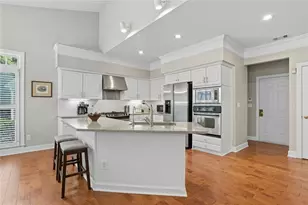 5335 Briarleigh Close, Dunwoody, GA 30338 - Photo 6