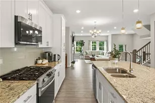 743 Brecklin Ln, Woodstock, GA 30188 - Photo 8