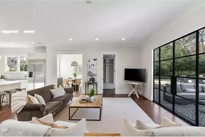 750 E Powderhorn Road, Atlanta, GA 30342 - Photo 22