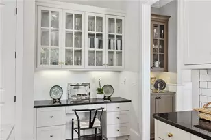 750 E Powderhorn Rd, Atlanta, GA 30342 - Photo 32