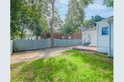 1373 M L King Jr Drive SW, Atlanta, GA 30314 - Photo 30