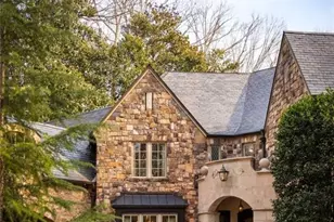 660 W Conway Dr NW, Atlanta, GA 30327 - Photo 4