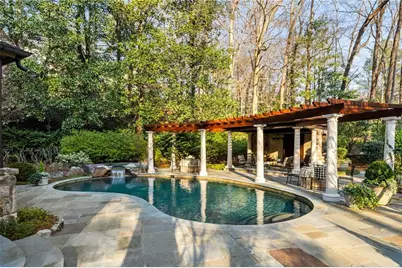 660 W Conway Drive NW, Atlanta, GA 30327 - Photo 14