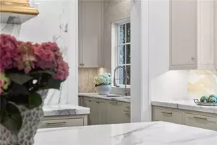 660 W Conway Dr NW, Atlanta, GA 30327 - Photo 10