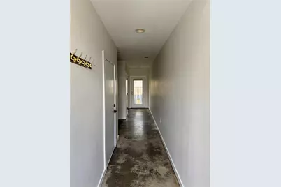 1345 Stirling Court, Atlanta, GA 30318 - Photo 6