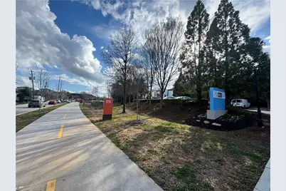 1345 Stirling Court, Atlanta, GA 30318 - Photo 2