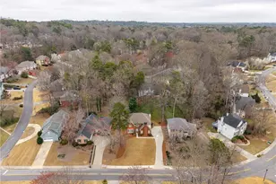 974 Laurel Springs Ln SW, Marietta, GA 30064 - Photo 10