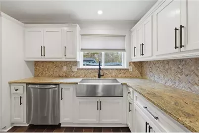 538 Country Greens Drive, Jonesboro, GA 30238 - Photo 8