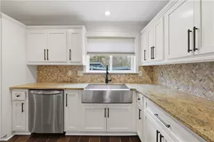 538 Country Greens Dr, Jonesboro, GA 30238 - Photo 8