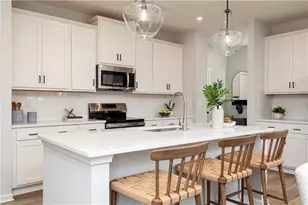 842 Leraes Way, Loganville, GA 30052 - Photo 2