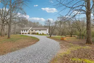 6380 Claude Parks Rd, Murrayville, GA 30564 - Photo 1