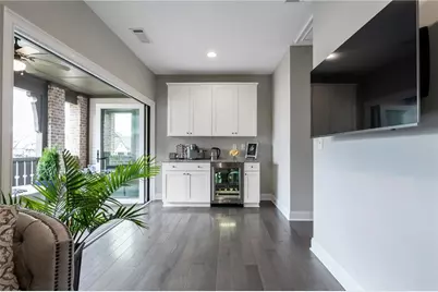 6798 Cadence Boulevard, Atlanta, GA 30328 - Photo 8