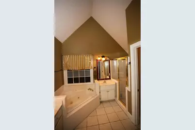 2341 SE Weatherstone Circle SE, Conyers, GA 30094 - Photo 18