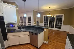 2341 SE Weatherstone Circle SE, Conyers, GA 30094 - Photo 10